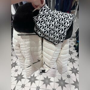 Micheal Micheal Kors faux fur white puffer quilted nylon coat w/belt plus scarf